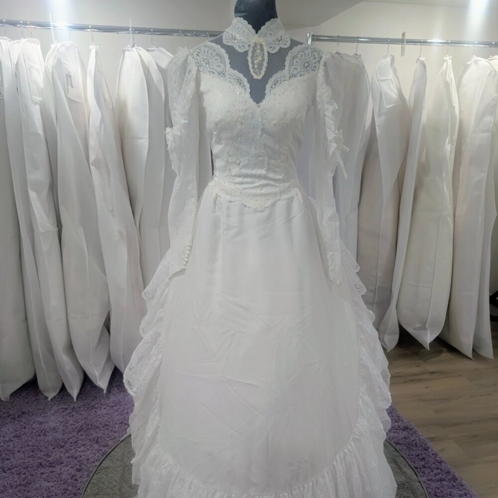 1970's Vintage Wedding Dress